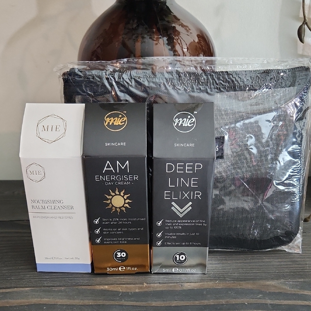 MIE Skincare Gift Set | AM Cream, Cleanser, Elixir & Travel Bag | NEW